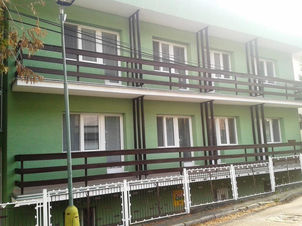 Garni Hotel Sonata Trenčianske Teplice Exteriör bild