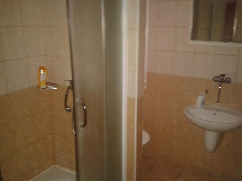 Garni Hotel Sonata Trenčianske Teplice Exteriör bild