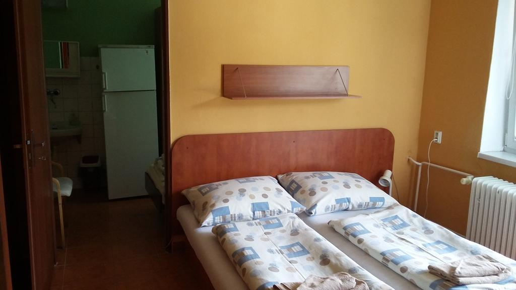 Garni Hotel Sonata Trenčianske Teplice Exteriör bild