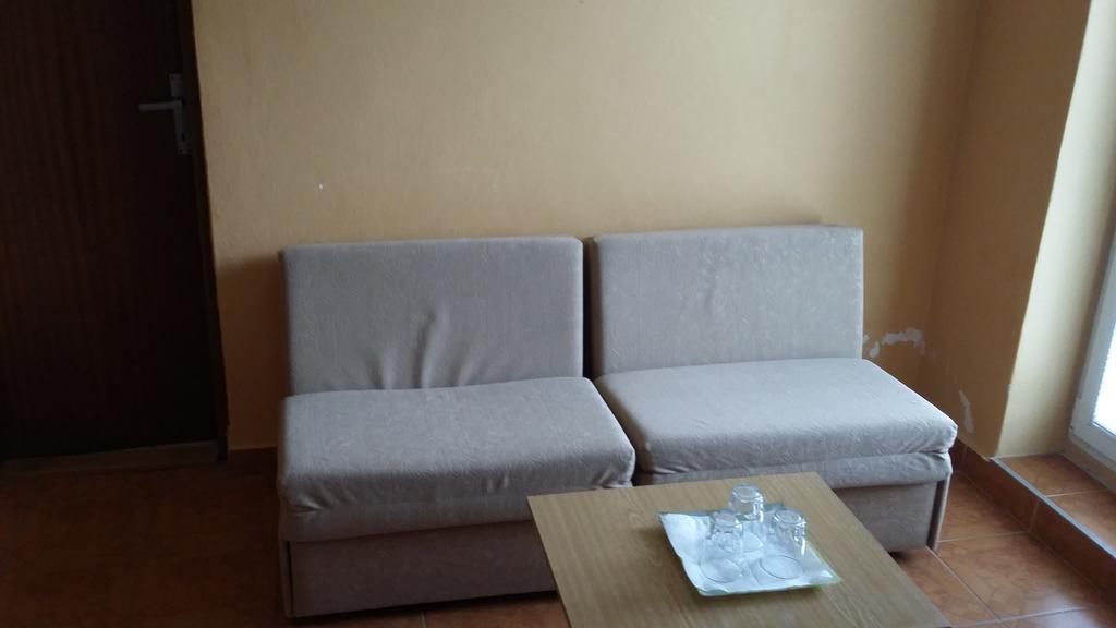 Garni Hotel Sonata Trenčianske Teplice Exteriör bild